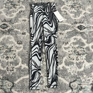 Lululemon Swift Speed High Rise Leggings 28”